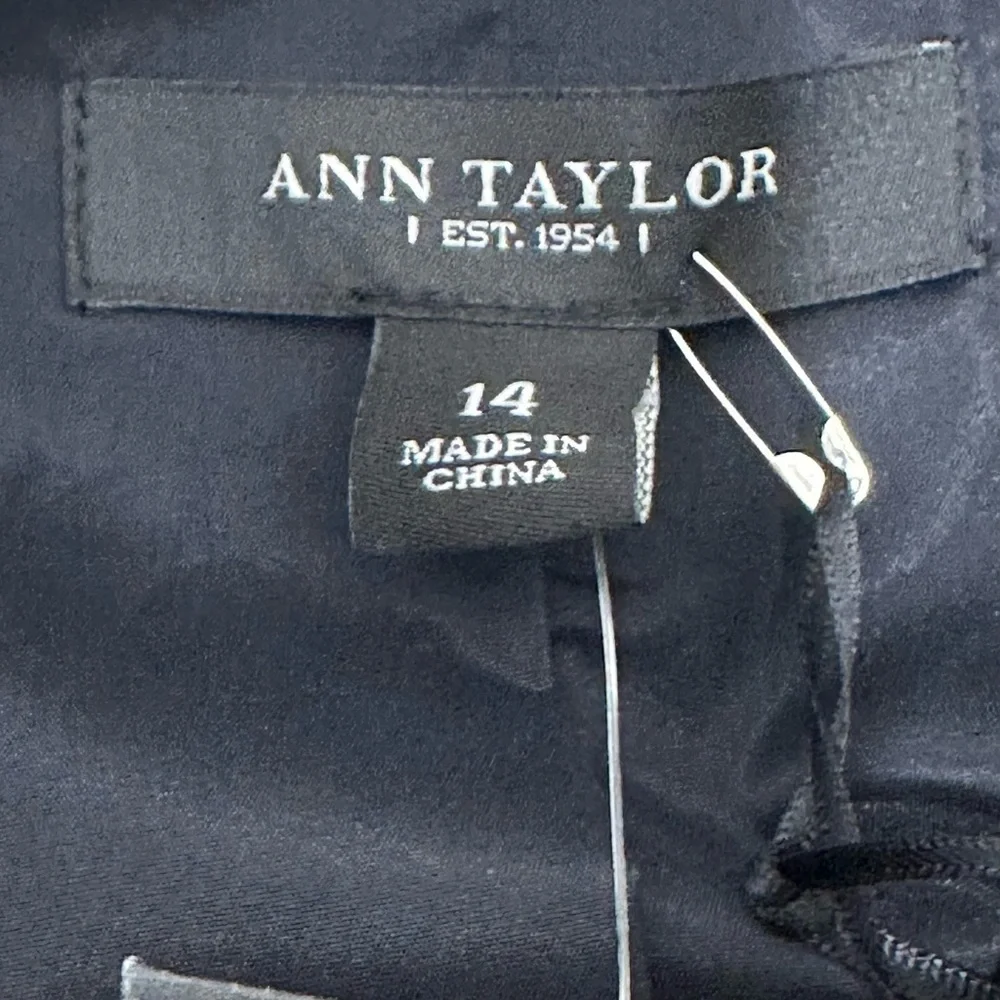 Ann Taylor NWT The One-Button Sophia Blazer in Midnight Blue Tropical Wool - Picture 9 of 12